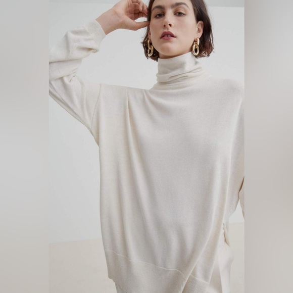 Gallery Sweater by Kowtow - Picture 1 of 7